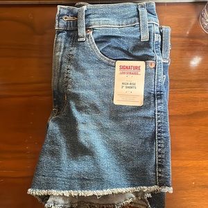 Unworn Levi Shorts